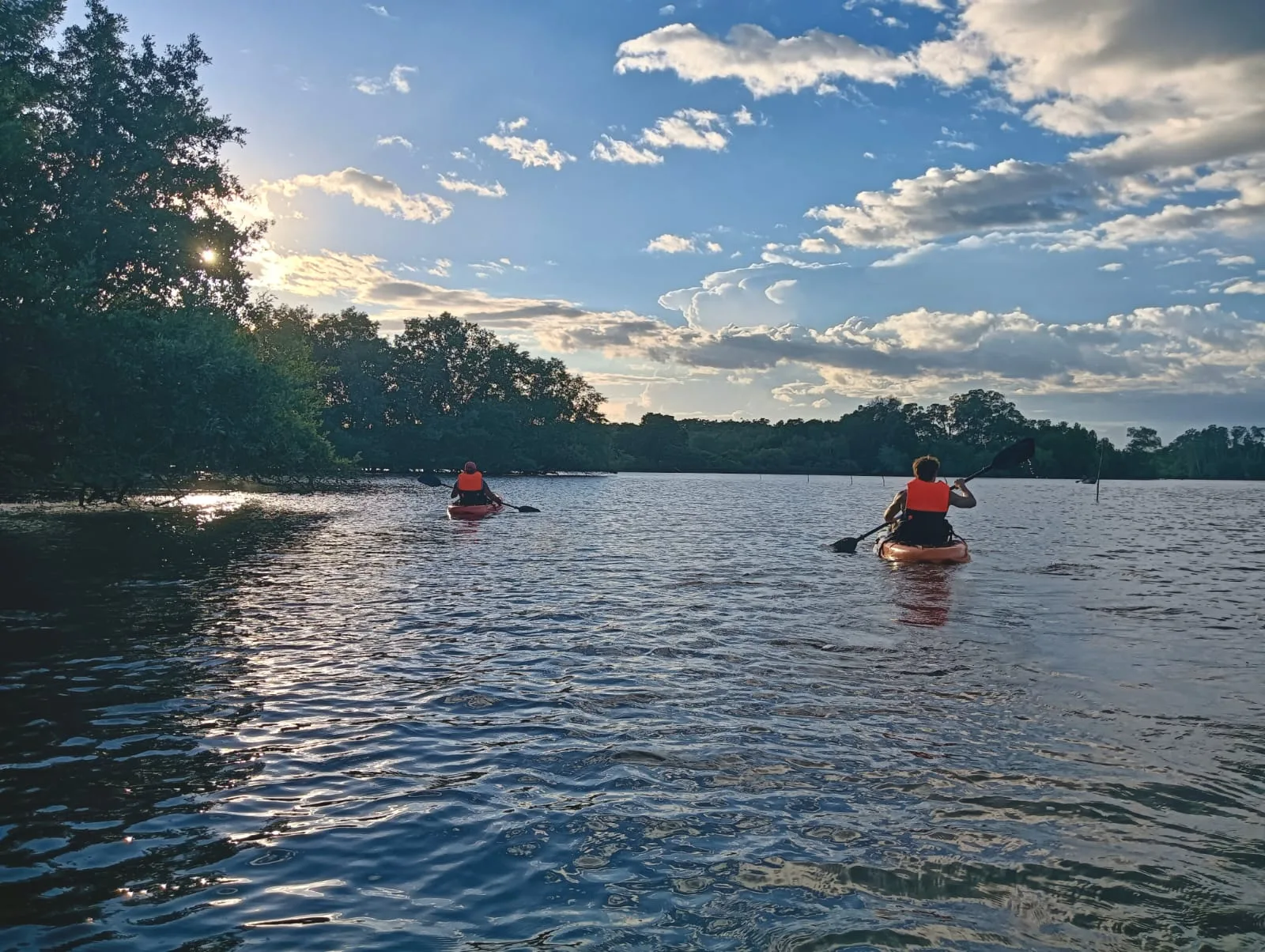Kayak al atardecer en la Bahía de Jiquilisco, El Espino